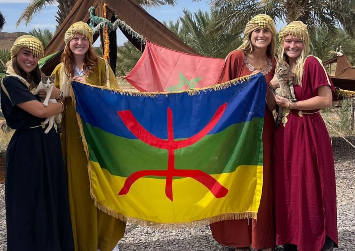 3 day desert tour merzouga with golden Sahara dunes and traditional Berber camps