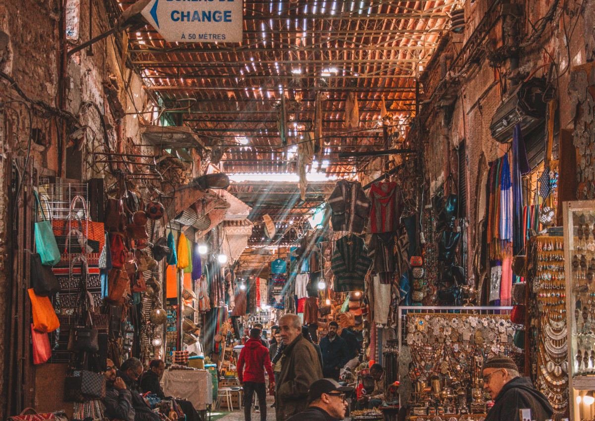 Chefchaouen blue city tour wandering blue medina streets surrounded by Rif mountains
