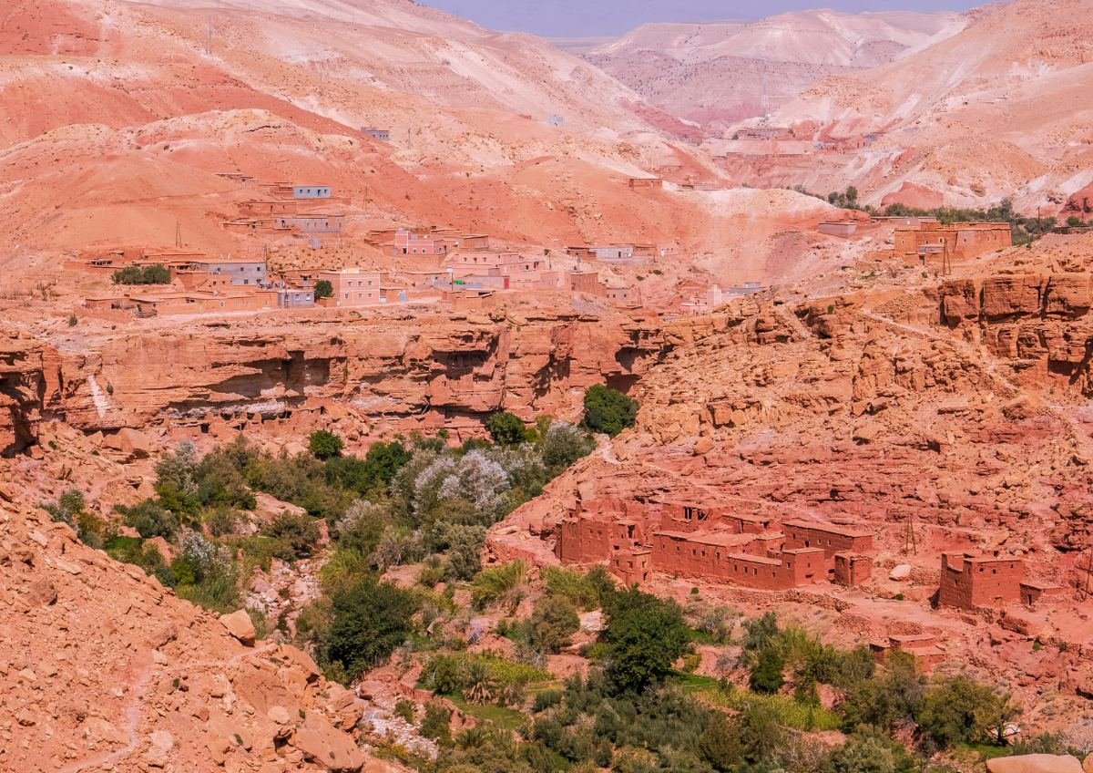 Morocco cultural events tours with authentic cultural encounters and warm local hospitality