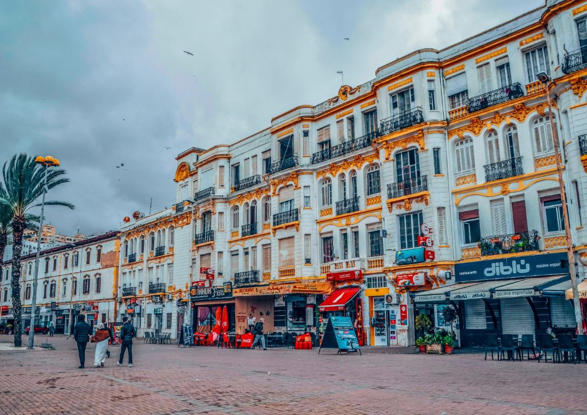 Morocco grand tour showcasing Morocco's diverse landscapes and rich culture